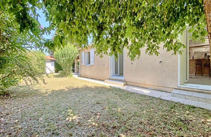 Maison familiale T6 de 132 m² À Vendre à Seysses — photo 2