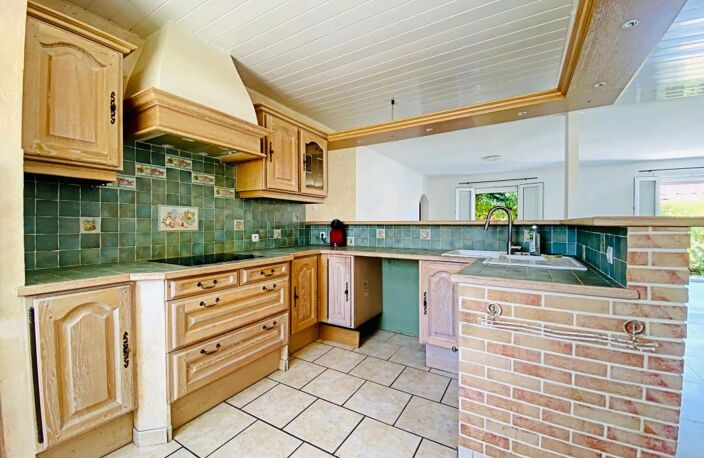 Maison familiale T6 de 132 m² À Vendre à Seysses — photo 5