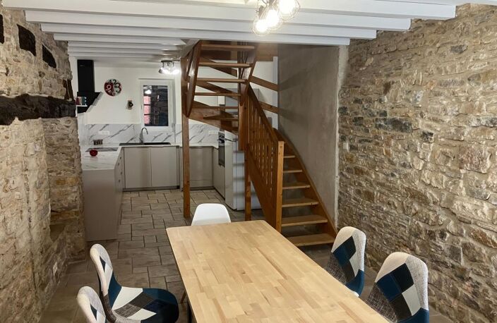 Maison de ville en location meublée — photo 2