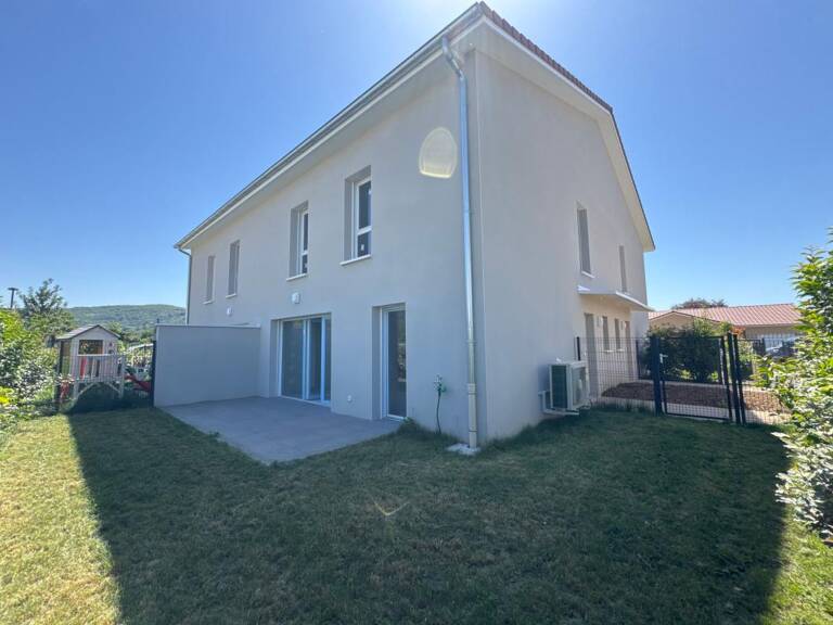 Maison T4 en duplex avec jardin et garage – Villemoirieu — photo 1