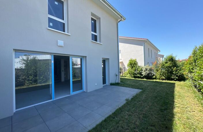 Maison T4 en duplex avec jardin et garage – Villemoirieu — photo 3