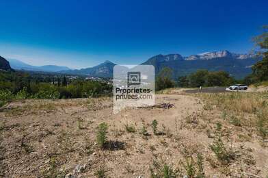 Terrain  370000 €