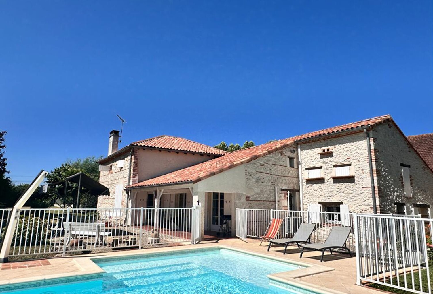 Maison — photo 1