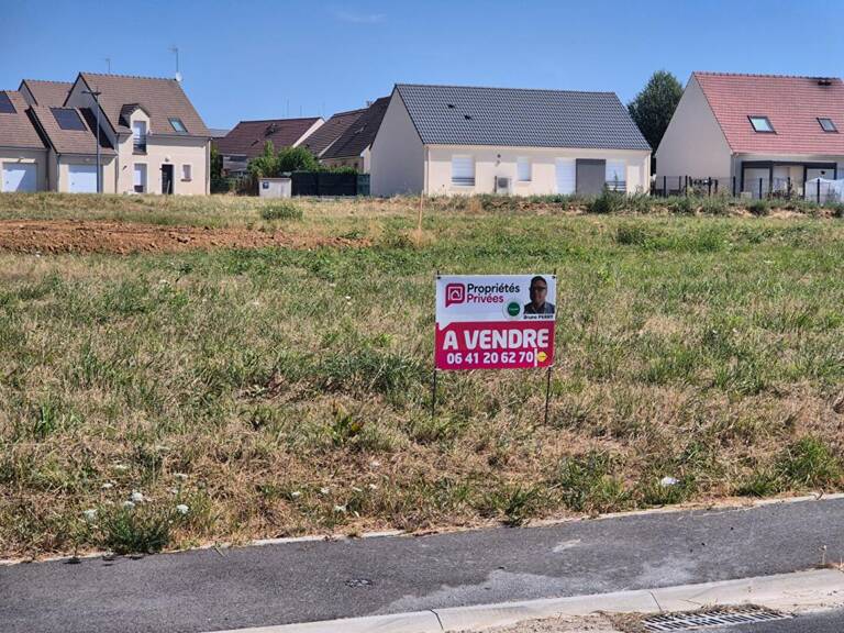 Terrain Courville Sur Eure 640 m2 — photo 1