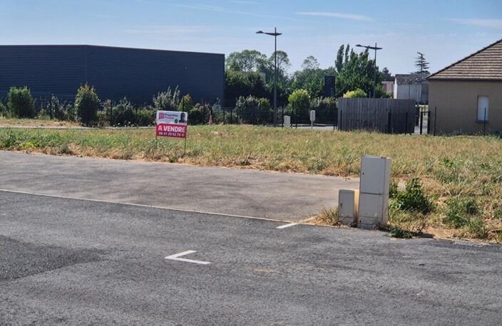 Terrain Courville Sur Eure 640 m2 — photo 2