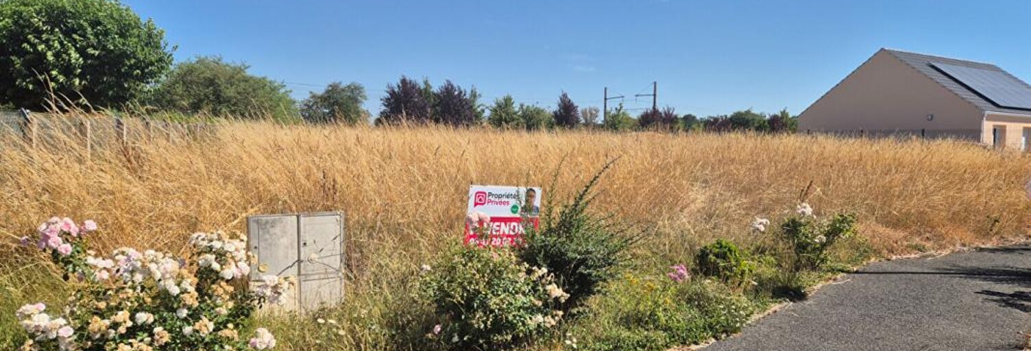 Terrain  909 m² à vendre à Courville-sur-Eure (28190)