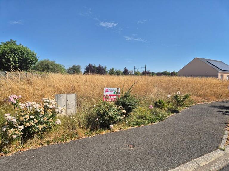 Terrain Courville Sur Eure 909 m2 — photo 1