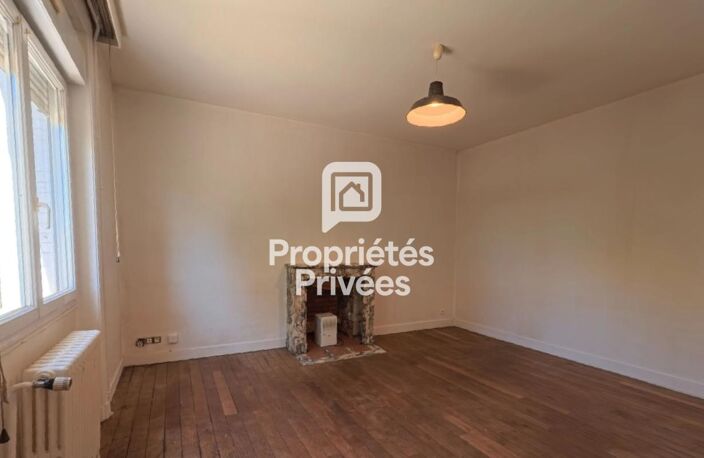 NONTRON (24300) --- MAISON DES ANNÉES 30 AU CHARME PRÉSERVÉ --- — photo 4