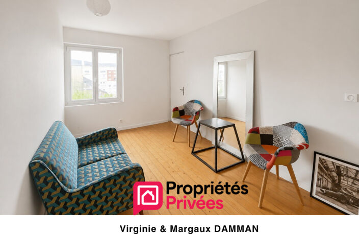 Maison rénovée avec extérieurs en centre-ville — photo 5