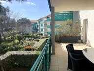 À VENDRE, Élégant F2 avec grande terrasse , Résidence de standing — photo 3