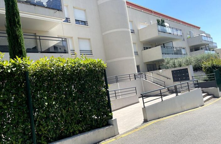 À VENDRE   Appartement T3 de plain-pied avec terrasse, parking privatif et climatisation — photo 4