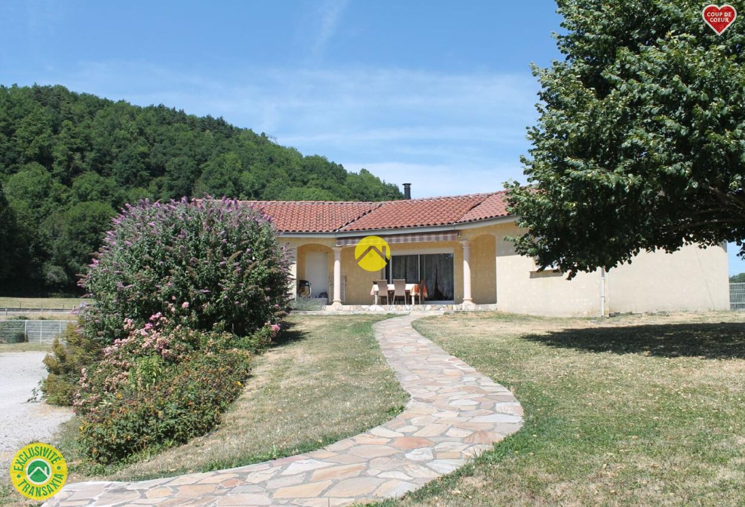 maison  — photo 1