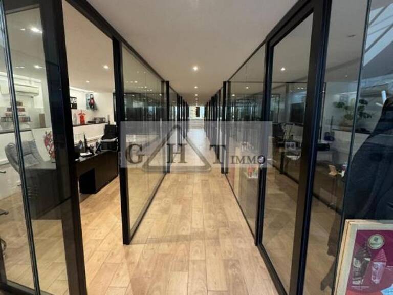 A VENDRE BUREAU JOINVILLE LE PONT — photo 1