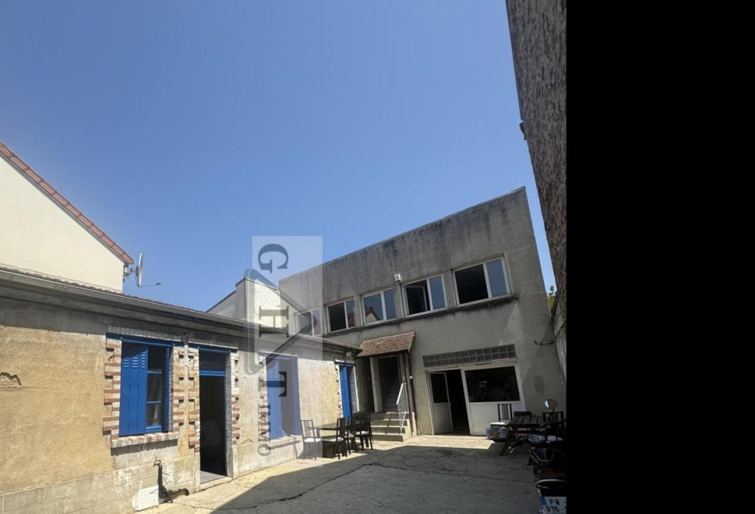 ENTREPÔT/BUREAUX CHAMPIGNY — photo 1