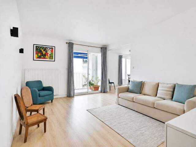 Appartement de 4 pièces de 87 m² à Nîmes — photo du bien