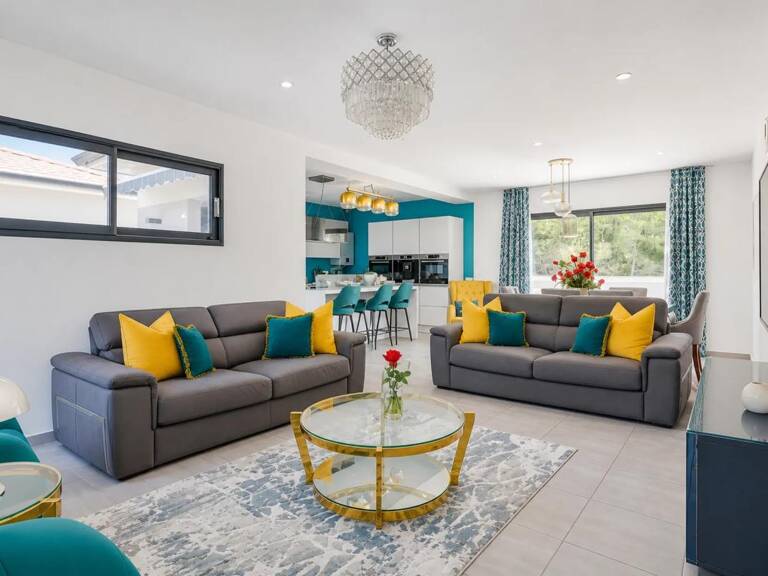 Maison de 6 pièces de 128 m² à Charvieu-Chavagneux — photo 1