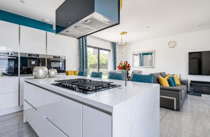 Maison de 6 pièces de 128 m² à Charvieu-Chavagneux — photo 2