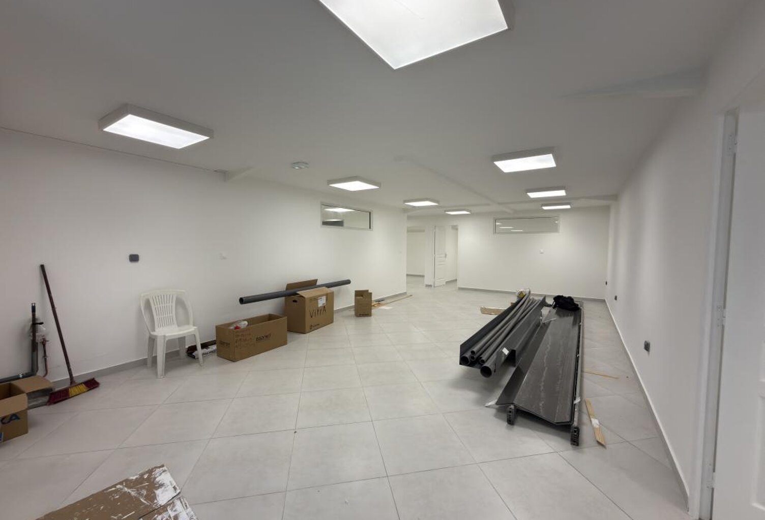 Bureau climatisé de 150 m² - Bras-Panon — photo 1