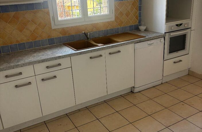 Vente maison 3 pièces 174 m² Draguignan (83300) — photo 2