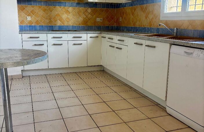 Vente maison 3 pièces 174 m² Draguignan (83300) — photo 5