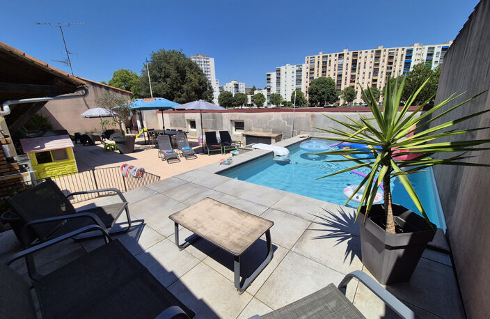 Maison de ville 150 m2 avec piscine grand garage — photo 2
