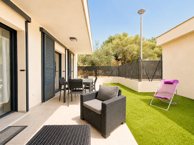 AGRÉABLE APPARTEMENT T2 À STE-LUCIE DE PORTO-VECCHIO À PROXI — photo 1