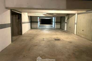 Garage  32000 €