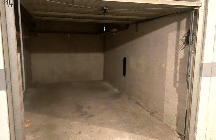 Box sous sol - 13m² - Sainte-Maxime — photo 2