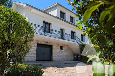 Maison 7 pièces 300000 €