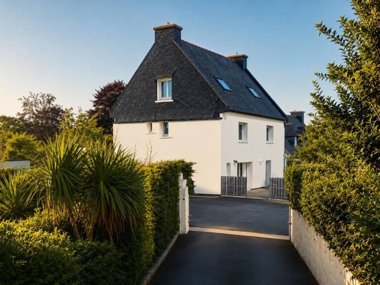 Maison Lannion (Beg Léguer) proche mer - entièrement rénovée - 200 m2 — photo 1