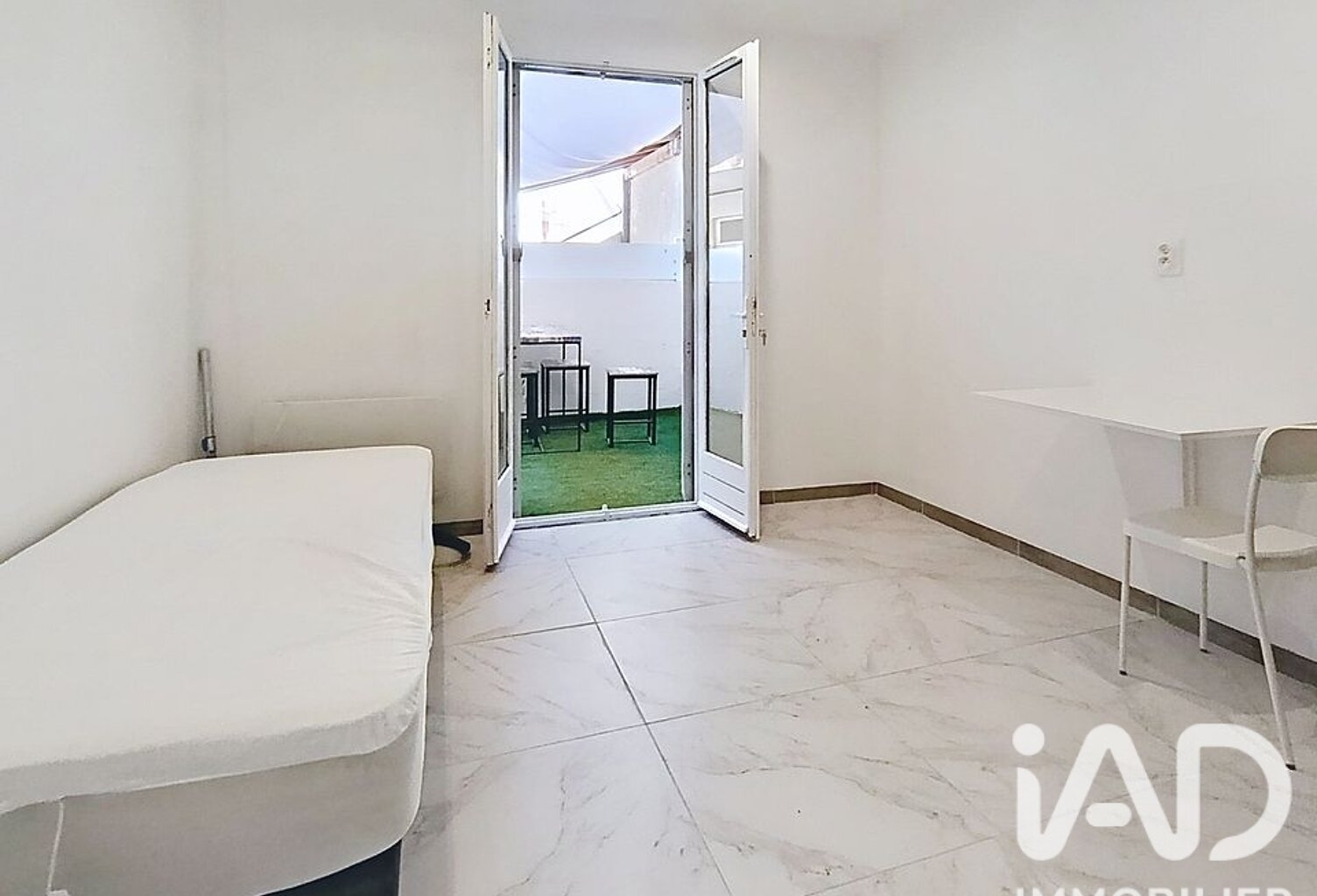 Vente Studio 1 pièce — photo 1