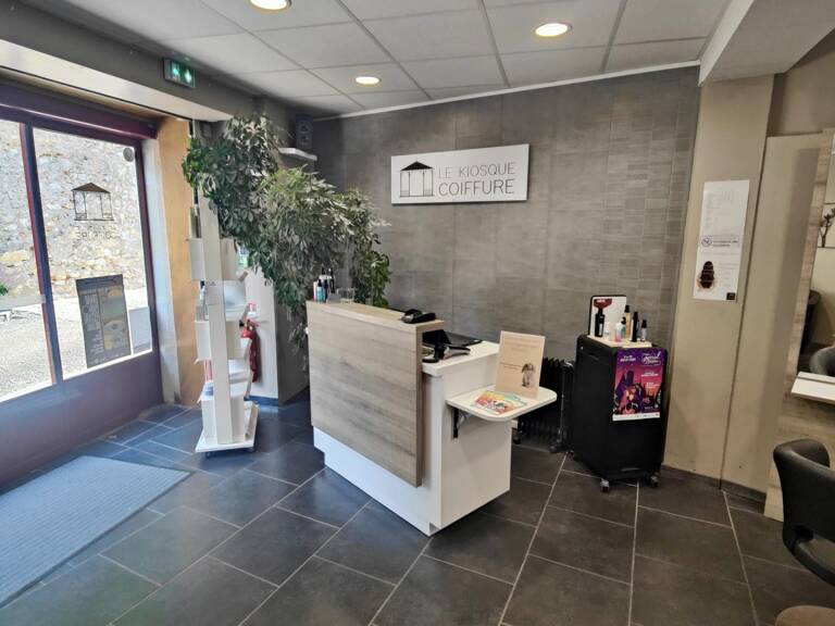 Vente Boutique/Local commercial 130 m&sup2; — photo 1
