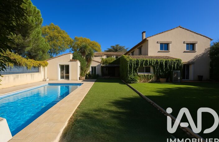 Vente Maison/villa 9 pièces — photo 2