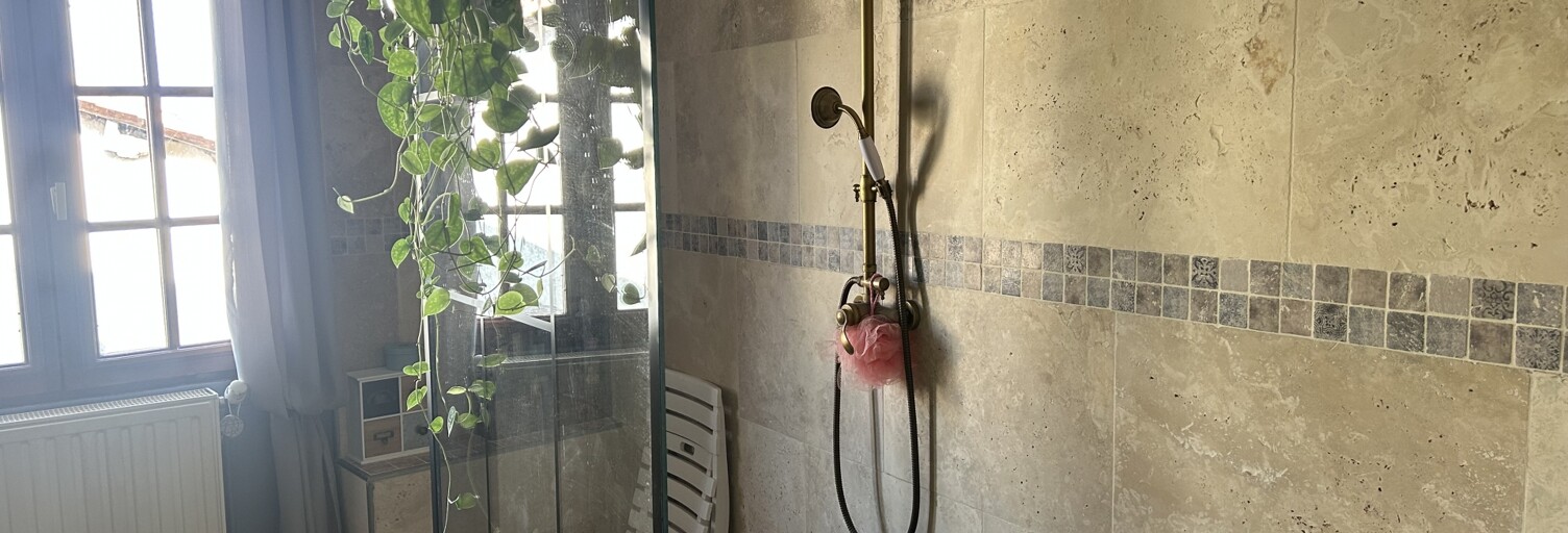 Maison 5 Pièces 145 m² à vendre à Montmoreau (16190)