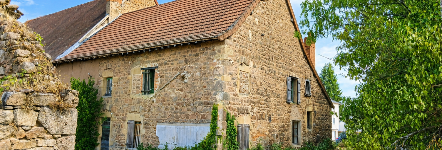 Maison 11 Pièces 440 m² à vendre à La Clayette (71800)