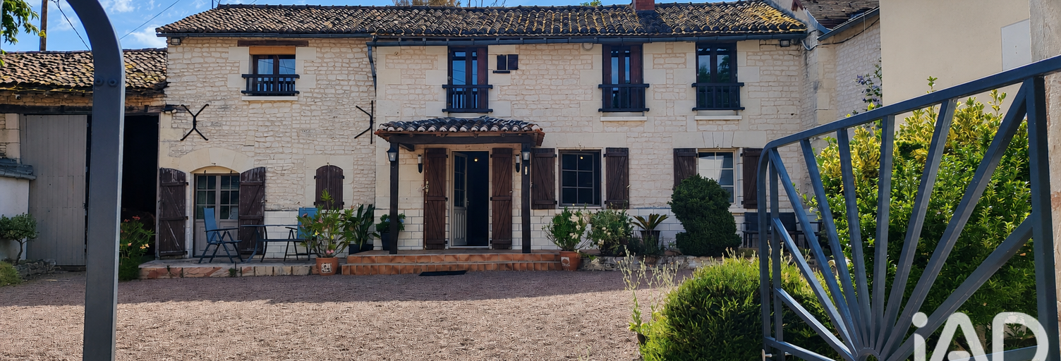 Maison 5 Pièces 180 m² à vendre à La Tour-Saint-Gelin (37120)