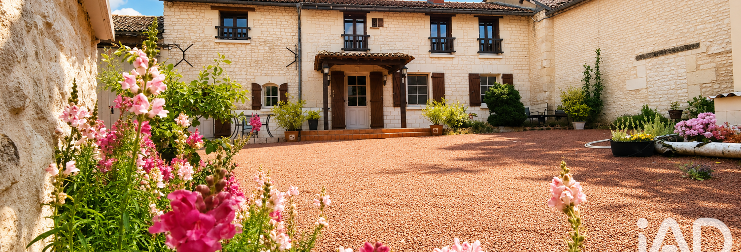 Maison 5 Pièces 180 m² à vendre à La Tour-Saint-Gelin (37120)
