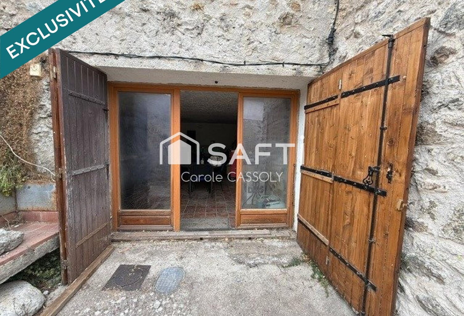 Grange toit refait  assainissement électricité  et eau — photo 1