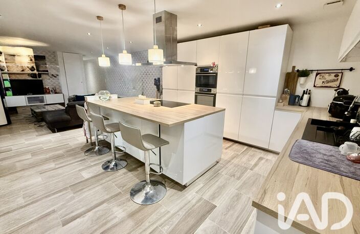 Vente Maison/villa 6 pièces — photo 2
