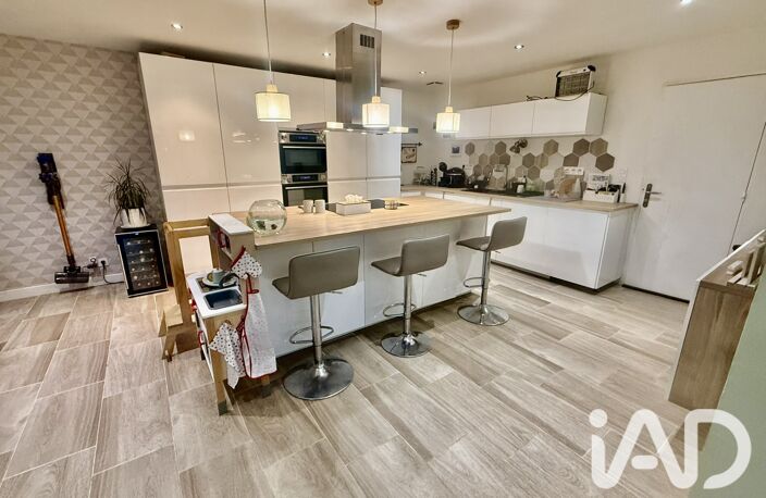 Vente Maison/villa 6 pièces — photo 3
