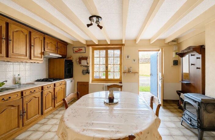 Authenticité, charme et petit budget : une maison prête à accueillir vos projets ! — photo 2