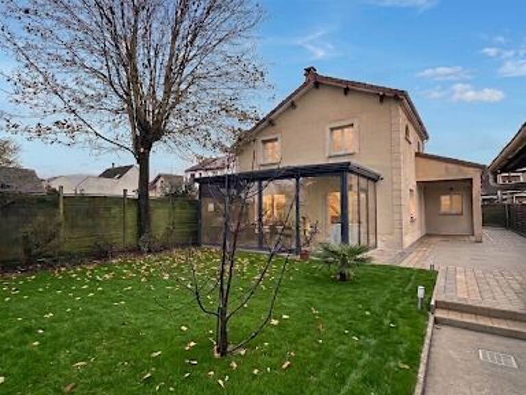 Maison À Vendre alliant modernité et charme de l'ancien — photo 1