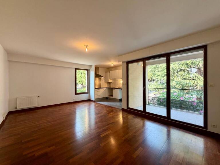 Appartement À Vendre — photo 1