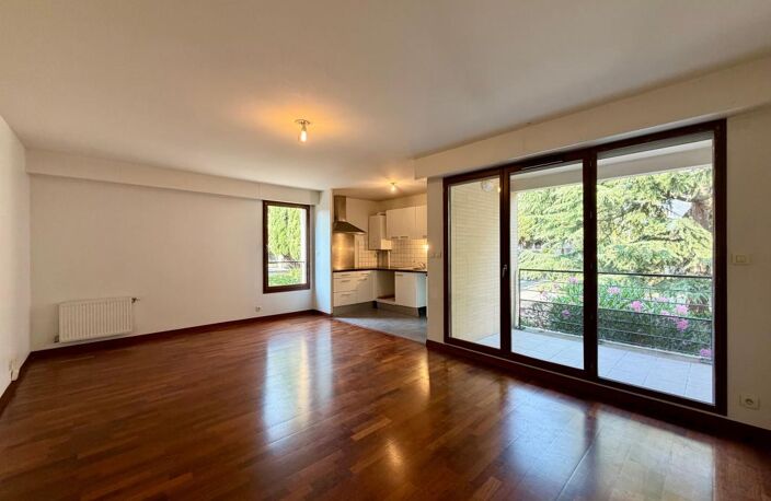 Appartement À Vendre — photo 2