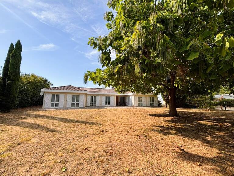 ANTRAN – GRANDE MAISON PLAIN-PIED 217 M² – 5 CHAMBRES – PISCINE — photo 1