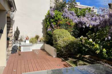 Appartement 3 pièces 2400 €