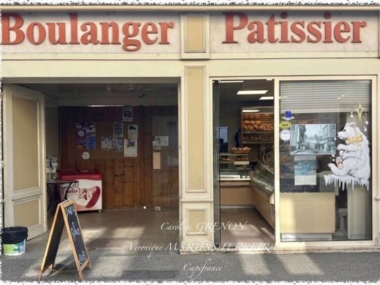 BOULANGERIE – PÂTISSERIE DE RENOM AU CŒUR D'UN VILLAGE DE CARACTÈRE — photo 1