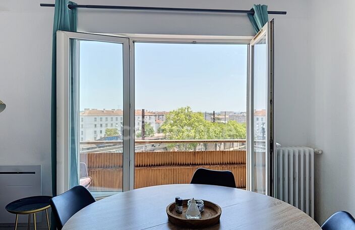 Appartement 6 pièces - Bd Talabot — photo 3