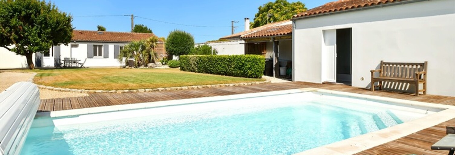 Maison 8 Pièces 136 m² à vendre à Clavette (17220)