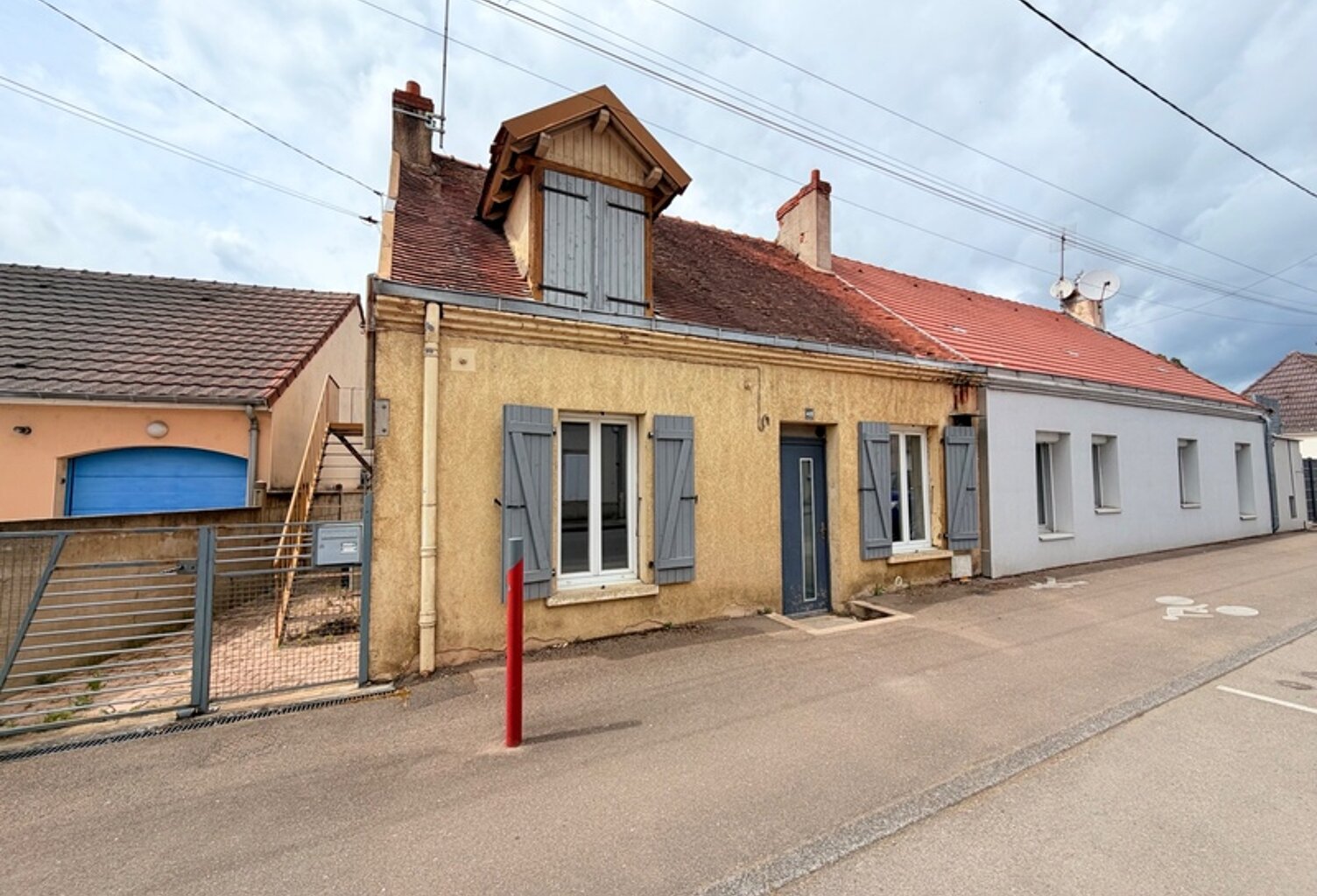 Maison à vendre 5 pièces GUEUGNON (71) — photo 1